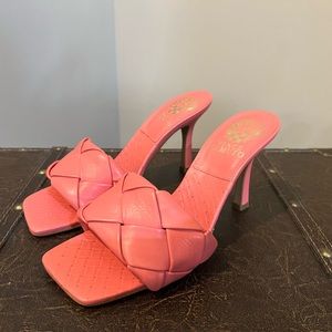 Vince Camuto Coral Mule Heel Sandal Size 6.5